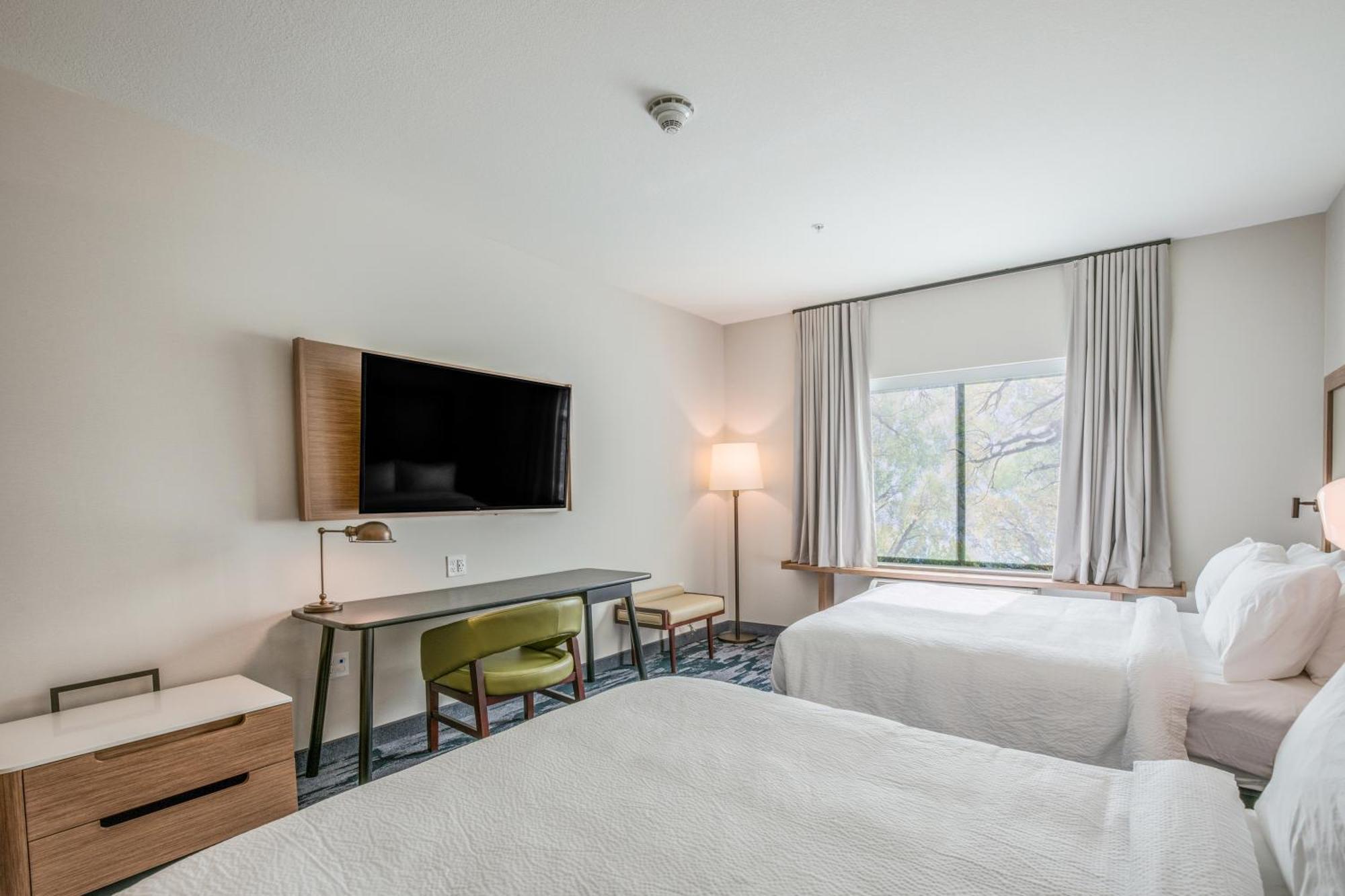 Fairfield Inn & Suites Whitewater ภายนอก รูปภาพ