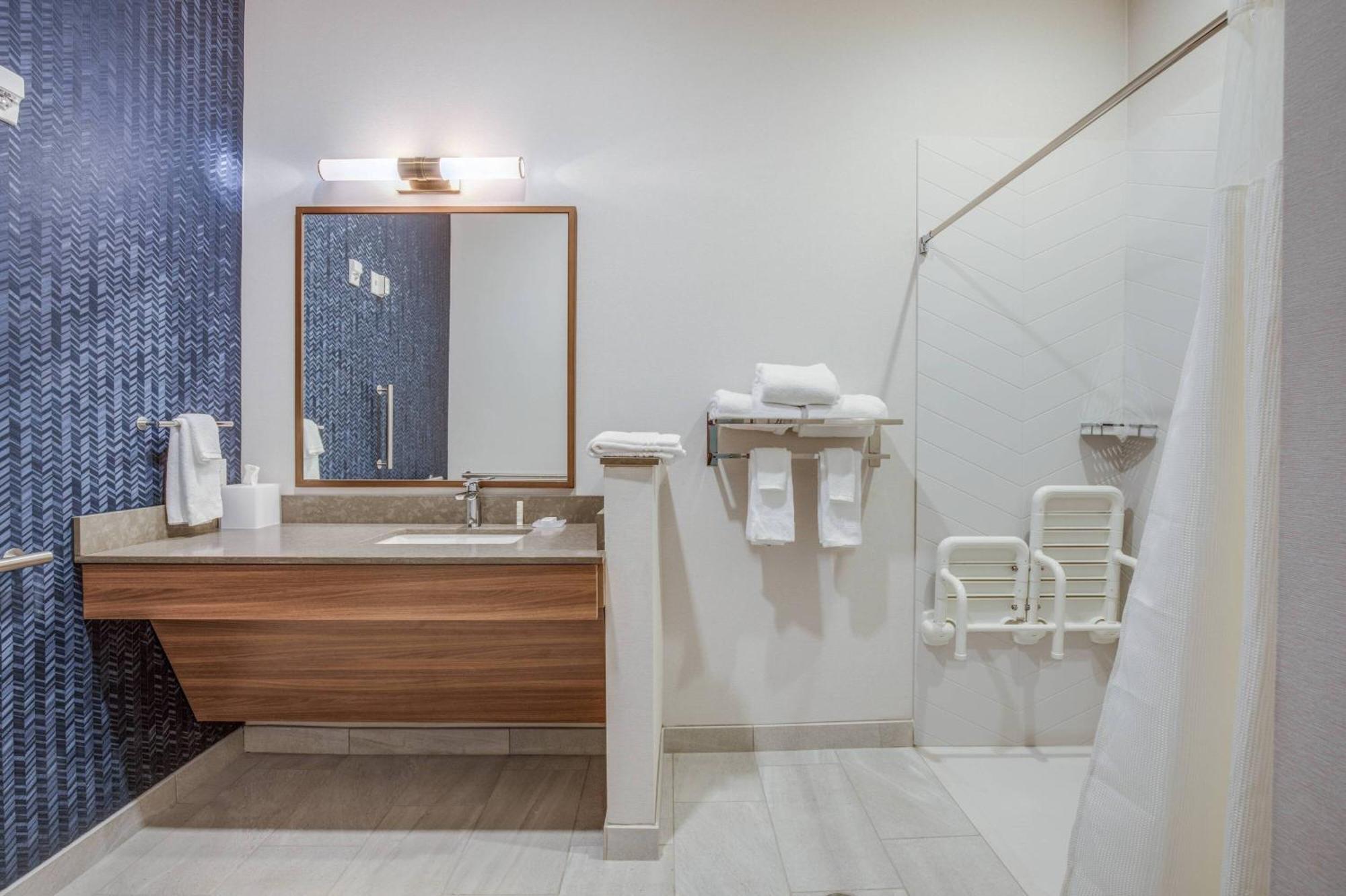 Fairfield Inn & Suites Whitewater ภายนอก รูปภาพ
